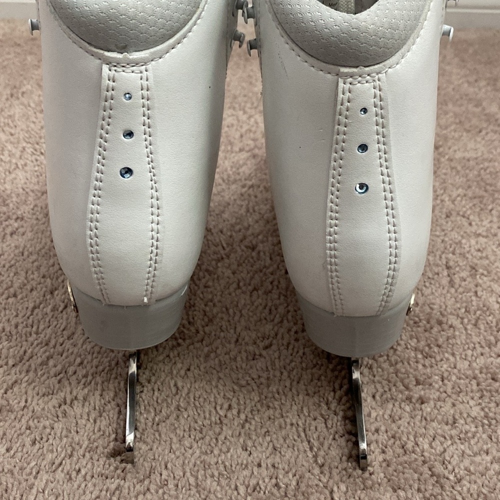 Riedell Topaz Girls Figure Skates Size J2 - Picture 13 of 15